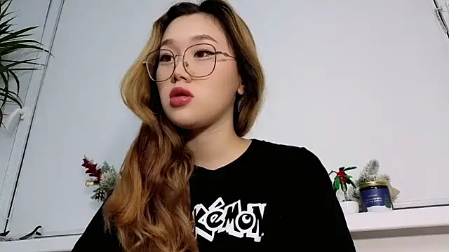 Jennatyan online show from 12/05/25, 11:30