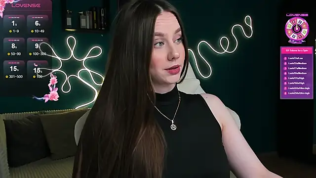 katie taylorr online show from 10/17/25, 10:23