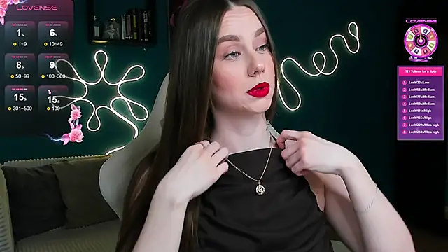 katie taylorr online show from 11/13/25, 01:26