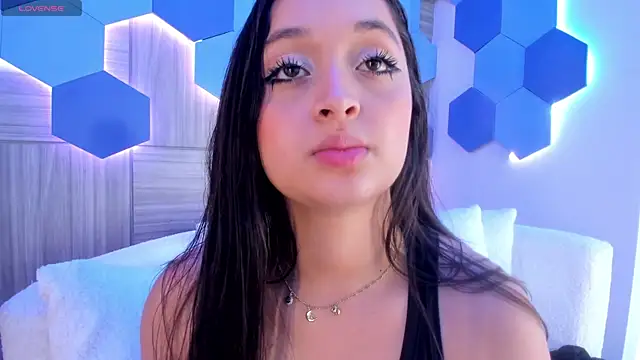 MiaKay1 online show from 02/12/25, 09:42