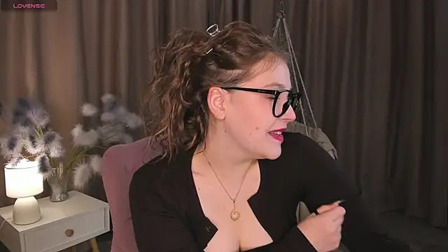 Colleen Blake online show from 10/14/25, 05:03