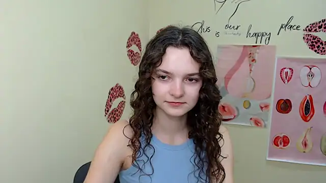 Snapshot of _SusieSu_ chatting on 02/04/25, 12:55 SusieSu online show from 02/04/25, 12:55