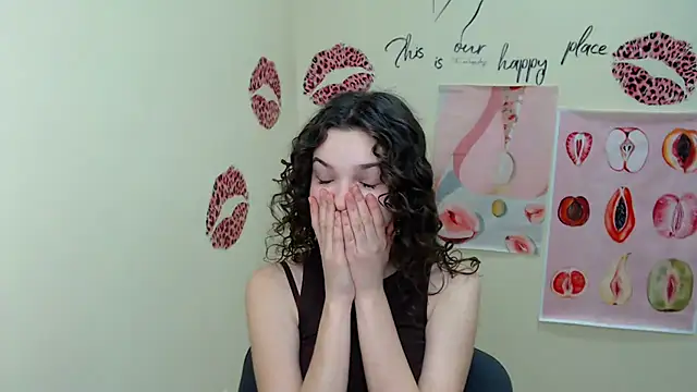 Snapshot of _SusieSu_ chatting on 02/07/25, 10:40 SusieSu online show from 02/07/25, 10:40