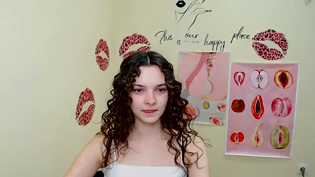 Snapshot of _SusieSu_ chatting on 02/11/25, 01:20 SusieSu online show from 02/11/25, 01:20