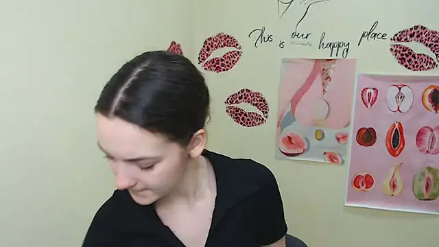 Snapshot of _SusieSu_ chatting on 02/13/25, 07:35 SusieSu online show from 02/13/25, 07:35