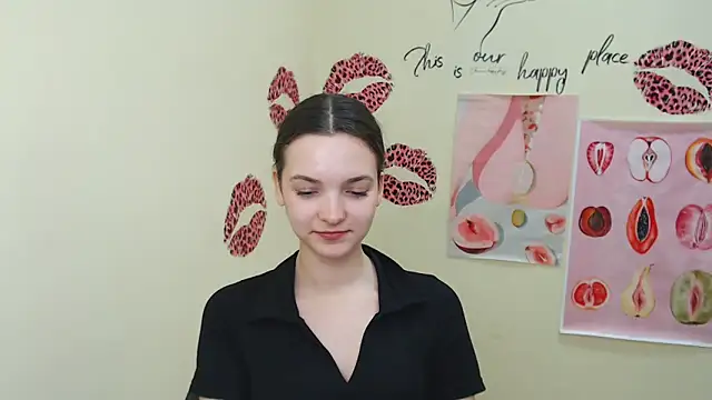 Snapshot of _SusieSu_ chatting on 02/13/25, 10:44 SusieSu online show from 02/13/25, 10:44