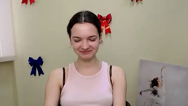 Snapshot of _SusieSu_ chatting on 02/14/25, 10:28 SusieSu online show from 02/14/25, 10:28