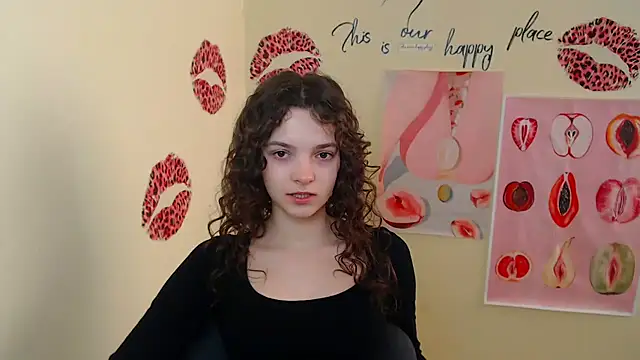 Snapshot of _SusieSu_ chatting on 02/17/25, 01:10 SusieSu online show from 02/17/25, 01:10