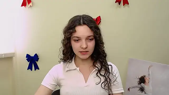 Snapshot of _SusieSu_ chatting on 02/19/25, 10:45 SusieSu online show from 02/19/25, 10:45