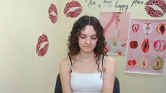 Snapshot of _SusieSu_ chatting on 02/28/25, 10:30 SusieSu online show from 02/28/25, 10:30