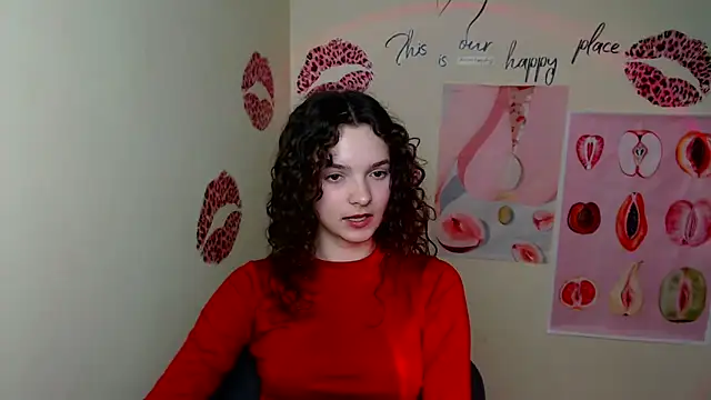 Snapshot of _SusieSu_ chatting on 03/08/25, 02:01 SusieSu online show from 03/08/25, 02:01