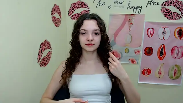 Snapshot of _SusieSu_ chatting on 03/20/25, 07:25 SusieSu online show from 03/20/25, 07:25