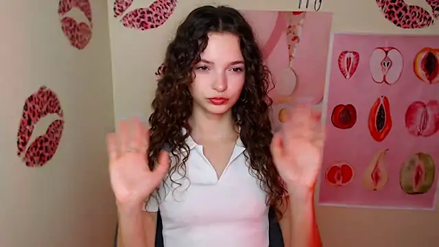 Snapshot of _SusieSu_ chatting on 09/10/25, 06:24 SusieSu online show from 09/10/25, 06:24