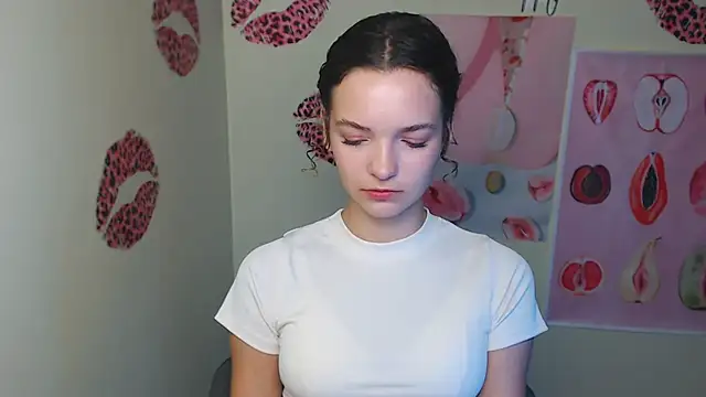 Snapshot of _SusieSu_ chatting on 09/11/25, 06:46 SusieSu online show from 09/11/25, 06:46