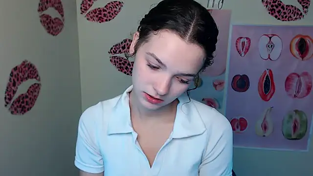 Snapshot of _SusieSu_ chatting on 09/21/25, 06:48 SusieSu online show from 09/21/25, 06:48