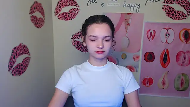 Snapshot of _SusieSu_ chatting on 09/25/25, 06:50 SusieSu online show from 09/25/25, 06:50