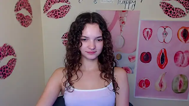 Snapshot of _SusieSu_ chatting on 09/27/25, 12:21 SusieSu online show from 09/27/25, 12:21