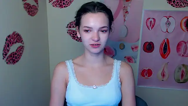 Snapshot of _SusieSu_ chatting on 10/02/25, 06:20 SusieSu online show from 10/02/25, 06:20