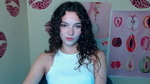 Snapshot of _SusieSu_ chatting on 10/17/25, 12:30 SusieSu online show from 10/17/25, 12:30