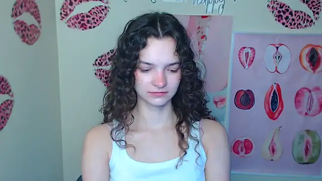 Snapshot of _SusieSu_ chatting on 12/20/25, 07:15 SusieSu online show from 12/20/25, 07:15