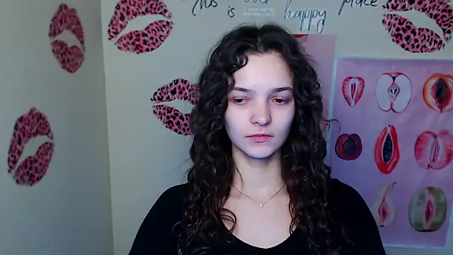 Snapshot of _SusieSu_ chatting on 01/17/26, 01:16 SusieSu online show from 01/17/26, 01:16