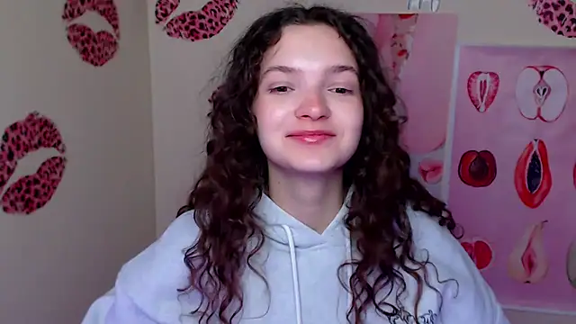 Snapshot of _SusieSu_ chatting on 02/13/26, 06:53 SusieSu online show from 02/13/26, 06:53