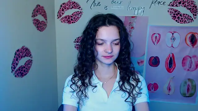  SusieSu  online show from 03/16/26, 06:45