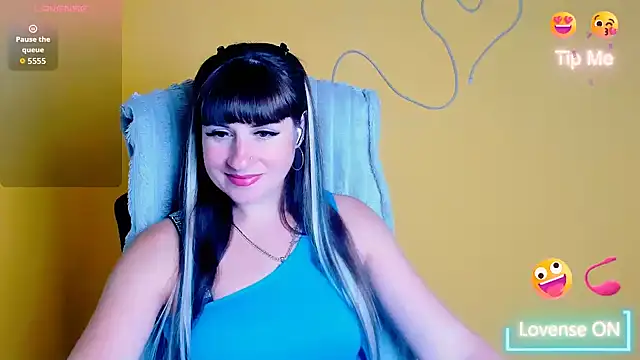 Snapshot of Violla_My chatting on 07/08/26, 11:48 Violla My online show from 07/08/26, 11:48