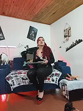 keila j online show from 07/03/26, 10:21