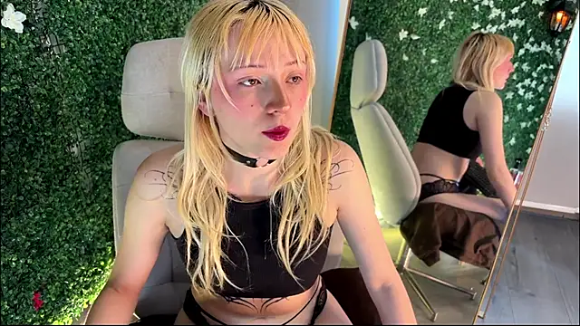 Cloe five online show from 09/13/25, 02:50