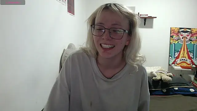 Snapshot of Cloe_five chatting on 05/02/26, 12:15 Cloe five online show from 05/02/26, 12:15