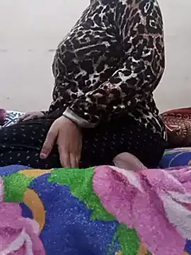 Anamika Kapoor online show from 12/22/24, 03:55