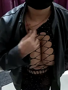 Anamika Kapoor online show from 01/02/25, 05:14