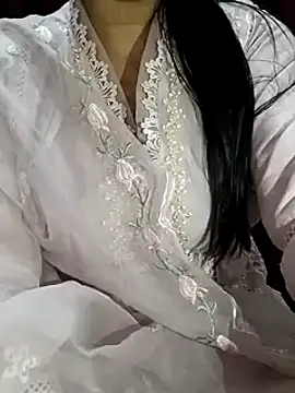 Anamika Kapoor online show from 01/28/25, 08:58