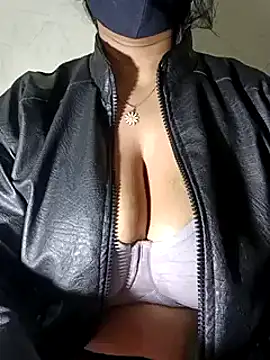 Anamika Kapoor online show from 02/03/25, 11:58