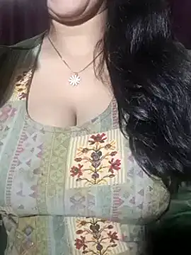 Anamika Kapoor online show from 02/22/25, 07:47
