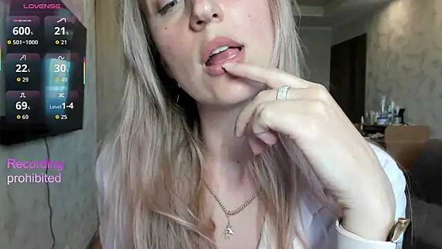 Snapshot of lady_Nati chatting on 05/08/26, 02:00 lady Nati online show from 05/08/26, 02:00