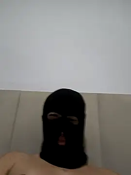 Snapshot of erickcpk1 chatting on 09/11/25, 03:01 erickcpk1 online show from 09/11/25, 03:01