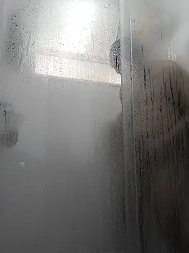 Snapshot of erickcpk1 chatting on 11/13/25, 01:10 erickcpk1 online show from 11/13/25, 01:10