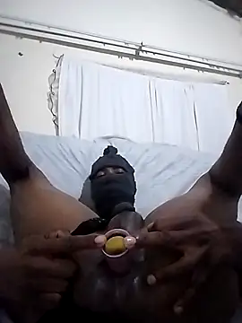 hugecrksam online show from 03/07/26, 07:55