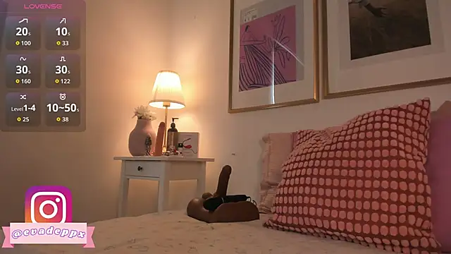 Snapshot of Eva_depp chatting on 09/09/25, 02:38 Eva depp online show from 09/09/25, 02:38