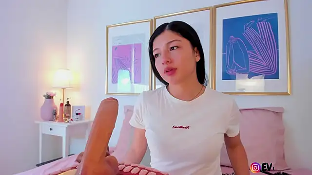 Snapshot of Eva_depp chatting on 09/24/25, 01:03 Eva depp online show from 09/24/25, 01:03