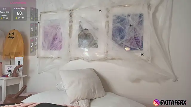 Snapshot of Eva_depp chatting on 10/16/25, 01:45 Eva depp online show from 10/16/25, 01:45