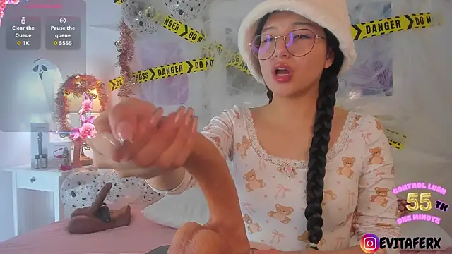 Snapshot of Eva_depp chatting on 10/28/25, 05:37 Eva depp online show from 10/28/25, 05:37