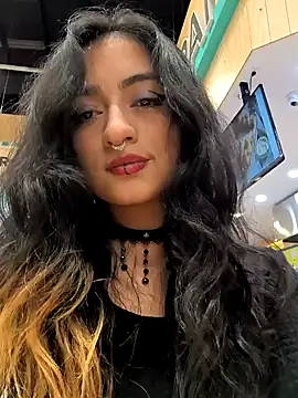 Lila Desiree online show from 01/28/25, 01:50