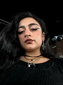 Lila Desiree online show from 10/27/25, 04:22