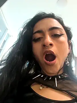 Lila Desiree online show from 03/06/26, 04:47