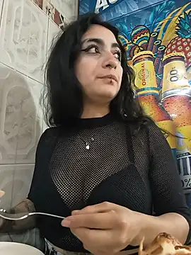 Snapshot of Lila_Desiree chatting on 06/19/26, 05:50 Lila Desiree online show from 06/19/26, 05:50