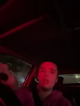 Snapshot of maisiesmithx chatting on 01/06/25, 07:56 maisiesmithx online show from 01/06/25, 07:56