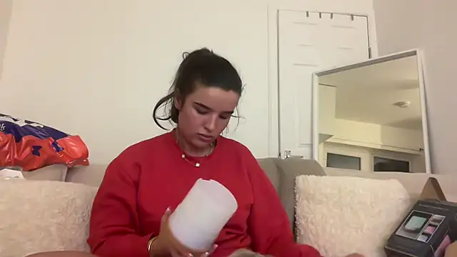 Snapshot of maisiesmithx chatting on 01/21/25, 12:25 maisiesmithx online show from 01/21/25, 12:25